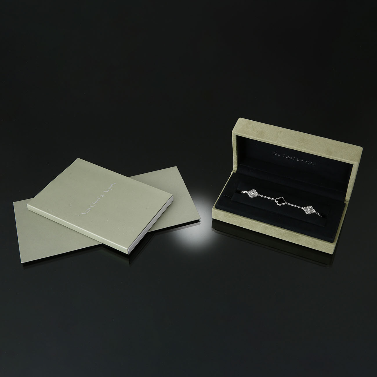 Van Cleef & Arpels(USED)반클리프앤아펠 알함브라 다이아 팔찌